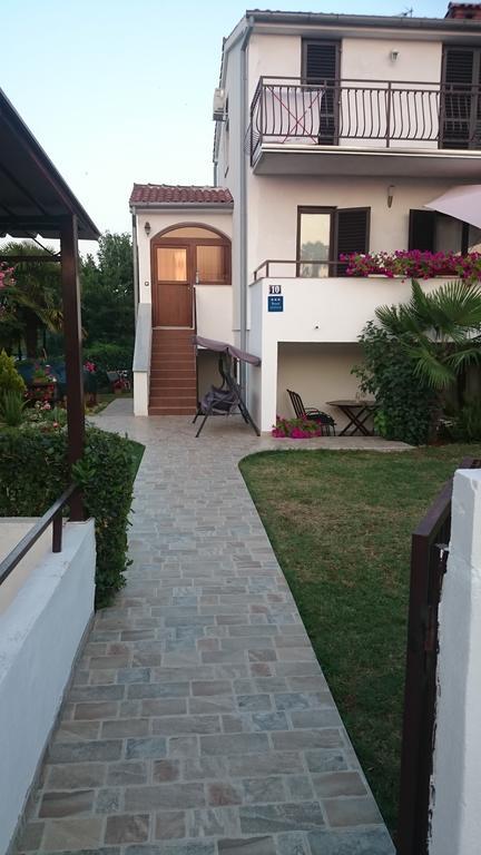 Apartment Devcic Poreč Kültér fotó