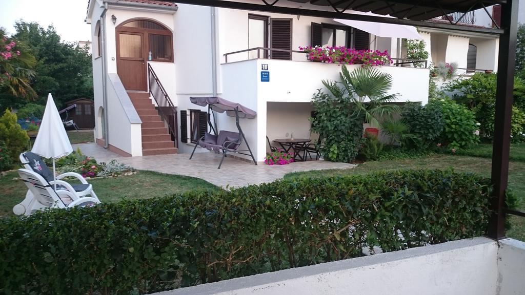 Apartment Devcic Poreč Kültér fotó